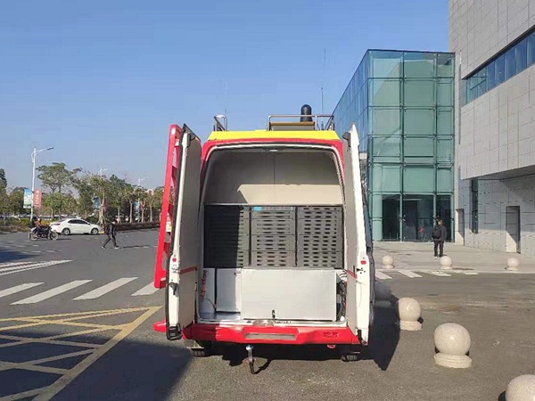 上汽大通消防通信指挥车