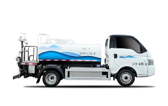4.5t 纯电动洒水车