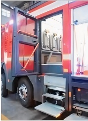 18吨水罐（泡沫）消防车